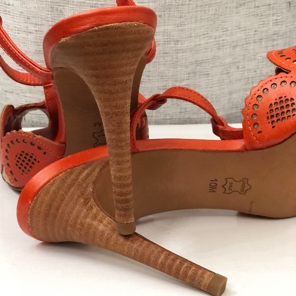 Tory Burch Orange leather and Jute T strap heels - Picture 11 of 11